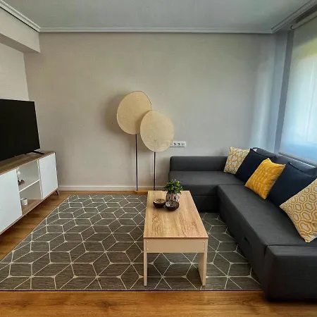 Amplio, Comodo Y Estiloso * ויגו