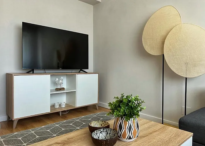 Amplio, Comodo Y Estiloso * Vigo